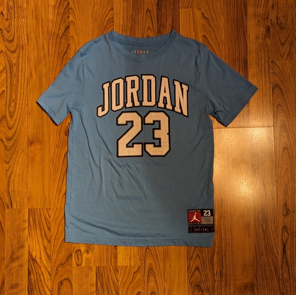 Jordan Other - Boys Jordan Practice Flight T-shirt in Blue, Size Large (12-13)